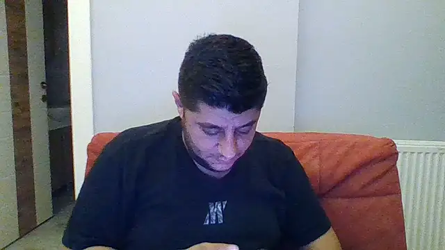 erkekkkadam webcam show