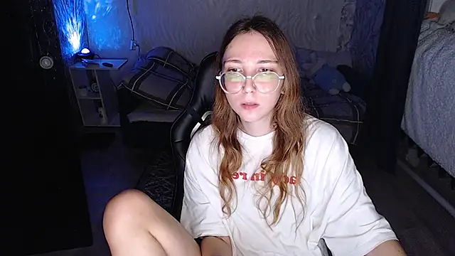 AmeliaKamishiro Adlı Modelin Canlı XXX Sohbeti