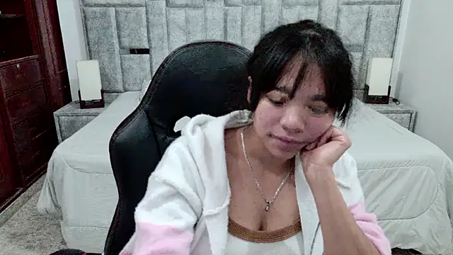 laureentt_ live XXX chat