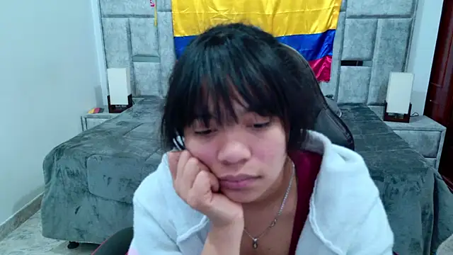 laureentt_ Chat XXX in diretta