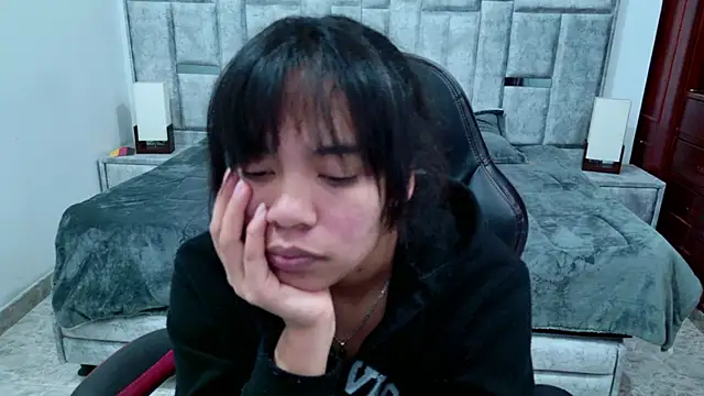 laureentt_'s Live XXX Chat