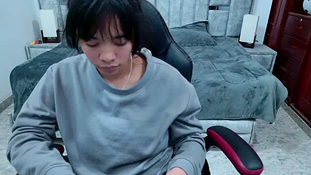 Chat XXX en directo de laureentt_
