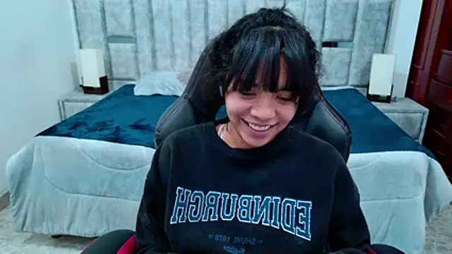 Chat XXX en directo de laureentt_