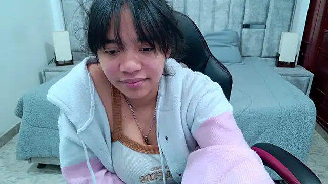 laureentt_ Chat XXX in diretta