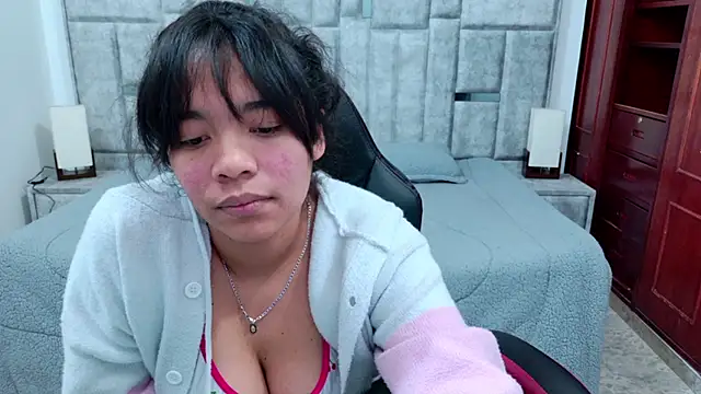 laureentt_'s Live XXX Chat