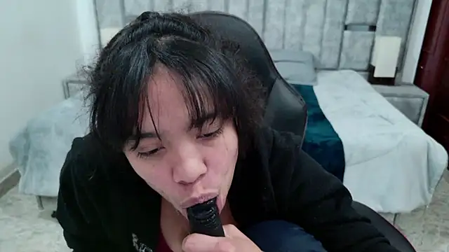 Czat XXX na żywo – laureentt_