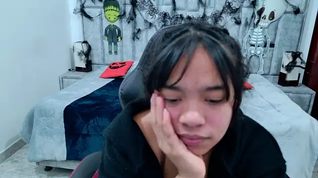 laureentt_ – Live XXX-chat