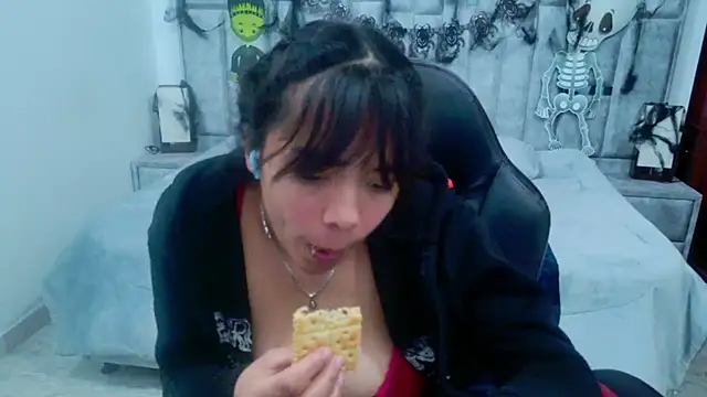 laureentt_ XXX чат на живо