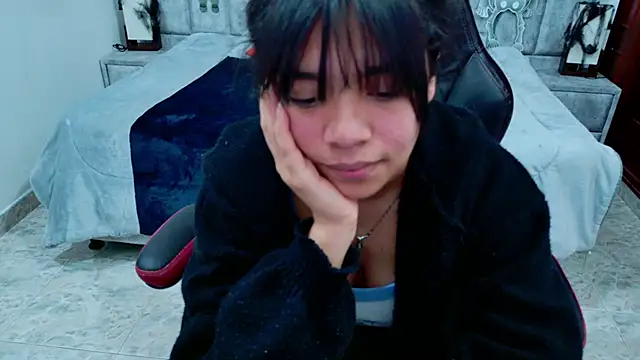 laureentt_'s Webcam Show