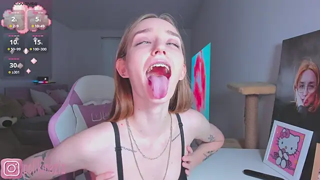 MoonDust's Live XXX Chat