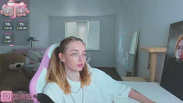 MoonDust's Live XXX Chat