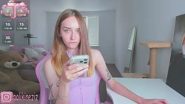 MoonDust's Live XXX Chat