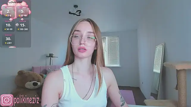 MoonDust's Live XXX Chat