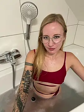 marie_hardon Adlı Modelin Canlı XXX Sohbeti
