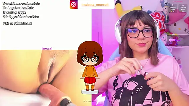 cinna_monroll's Live Chat Room