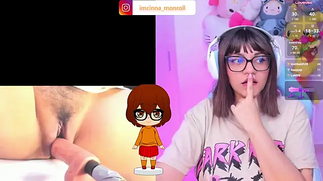 Show de cinna_monroll na webcam