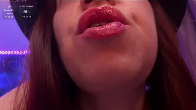 Онлайн чат XXX Helena__Femdom
