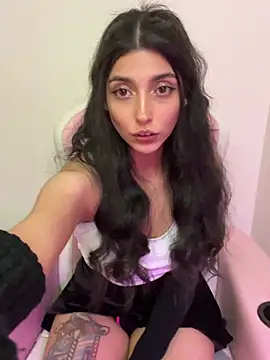 Felicia_smok3 网络视讯表演