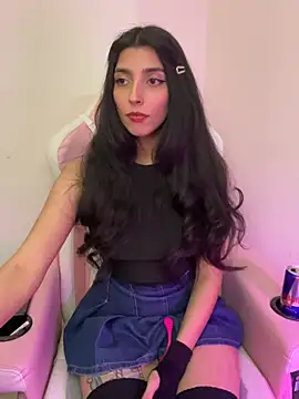 Felicia_smok3 Show Webcam