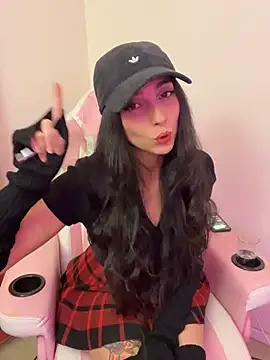 Felicia_smok3 Adlı Modelin Web Kamerası Şovu