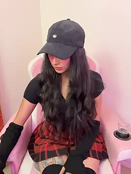 Felicia_smok3 网络视讯表演