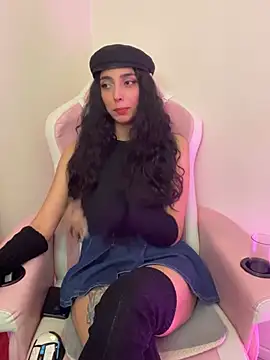 Felicia_smok3's Live XXX Chat