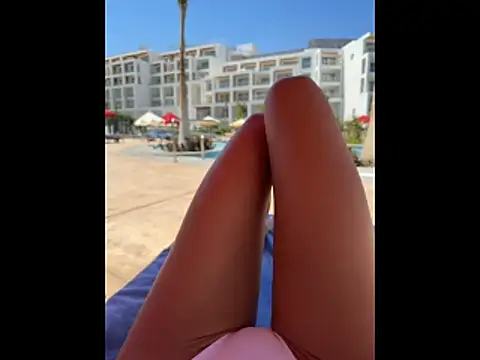 Arina_Bloom Pertunjukan Webcam