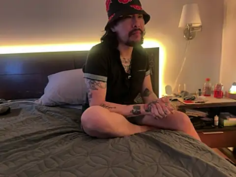הופעת וובקאם של JohnnyAddict