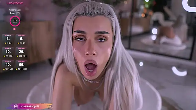 Онлайн чат XXX Serene_Sophiex