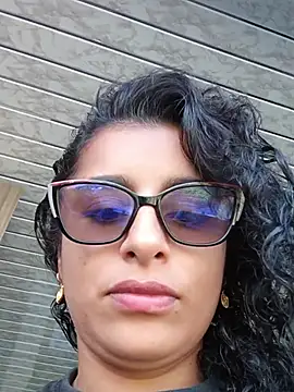 Alizon_1 Chat XXX in diretta