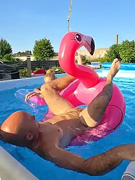 LessiaMiaのウェブカメラショー