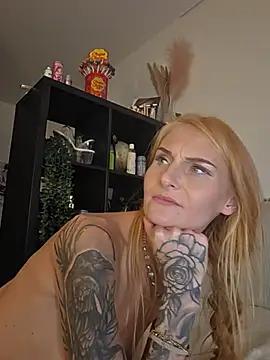 LessiaMia Webcam-Show