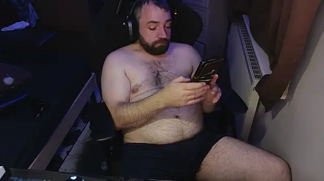 Show modela LukasVibes na web-kameri