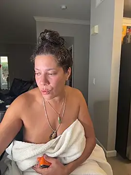 Bigbuttbrooklynn's Live XXX Chat