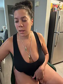 Bigbuttbrooklynn Шоу с уебкамера