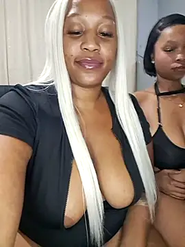 Toya_P Pertunjukan Webcam