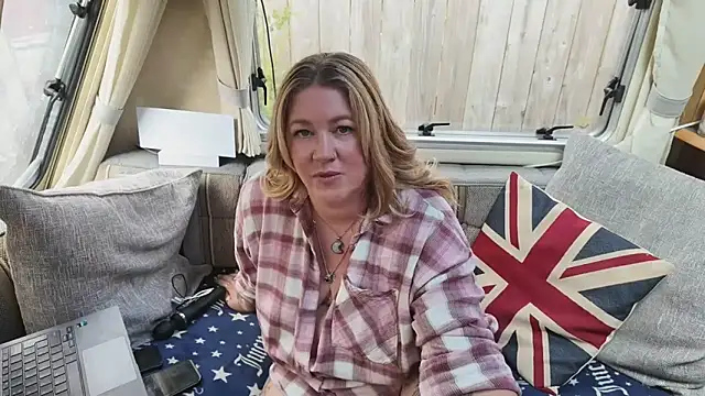 British__Rosie 现场XXX聊天