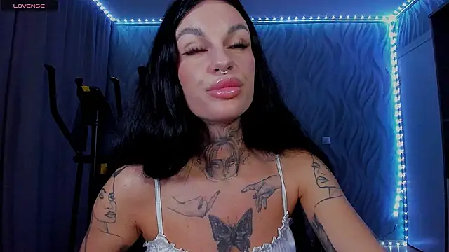 angel_devil_forever Webcam show