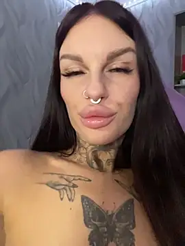دردشة angel_devil_forever الجنسية المباشرة