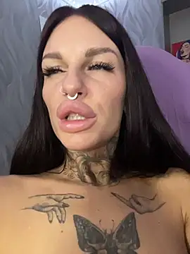 angel_devil_forever Webcam show