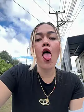 Show modela Danielavegax na web-kameri