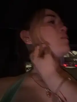 Show modela Danielavegax na web-kameri