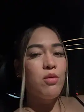 Danielavegax Show in webcam