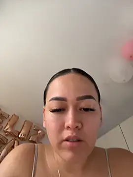 Danielavegax Show Webcam