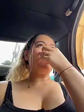 הופעת וובקאם של Danielavegax