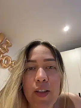 Pertunjukan Kamera Web Danielavegax