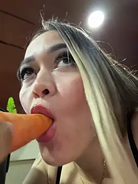 Danielavegax 网络视讯表演