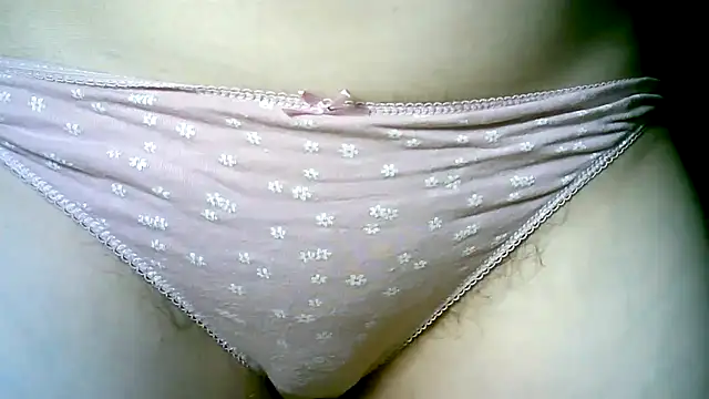 Chat +18 de VikkyVikiss ao vivo