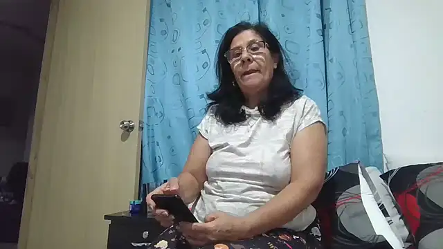 Chat +18 de Maria_c ao vivo