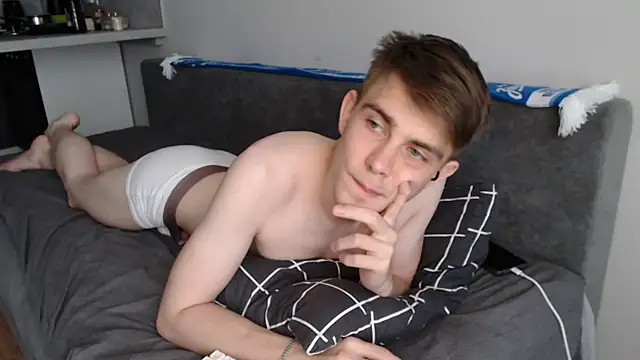 Pokazy przed kamerką – Student_Oliver